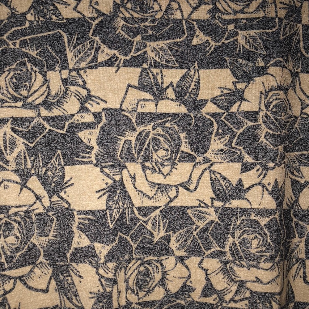 LuLaRoe Perfect T